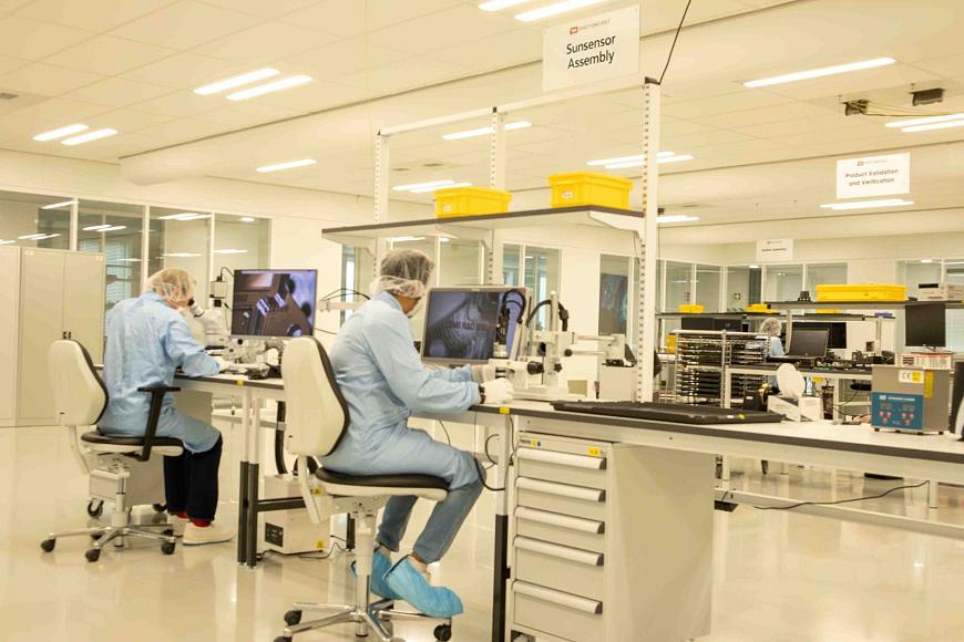 A small step for a man, but a leap for Lens R&D B.V.